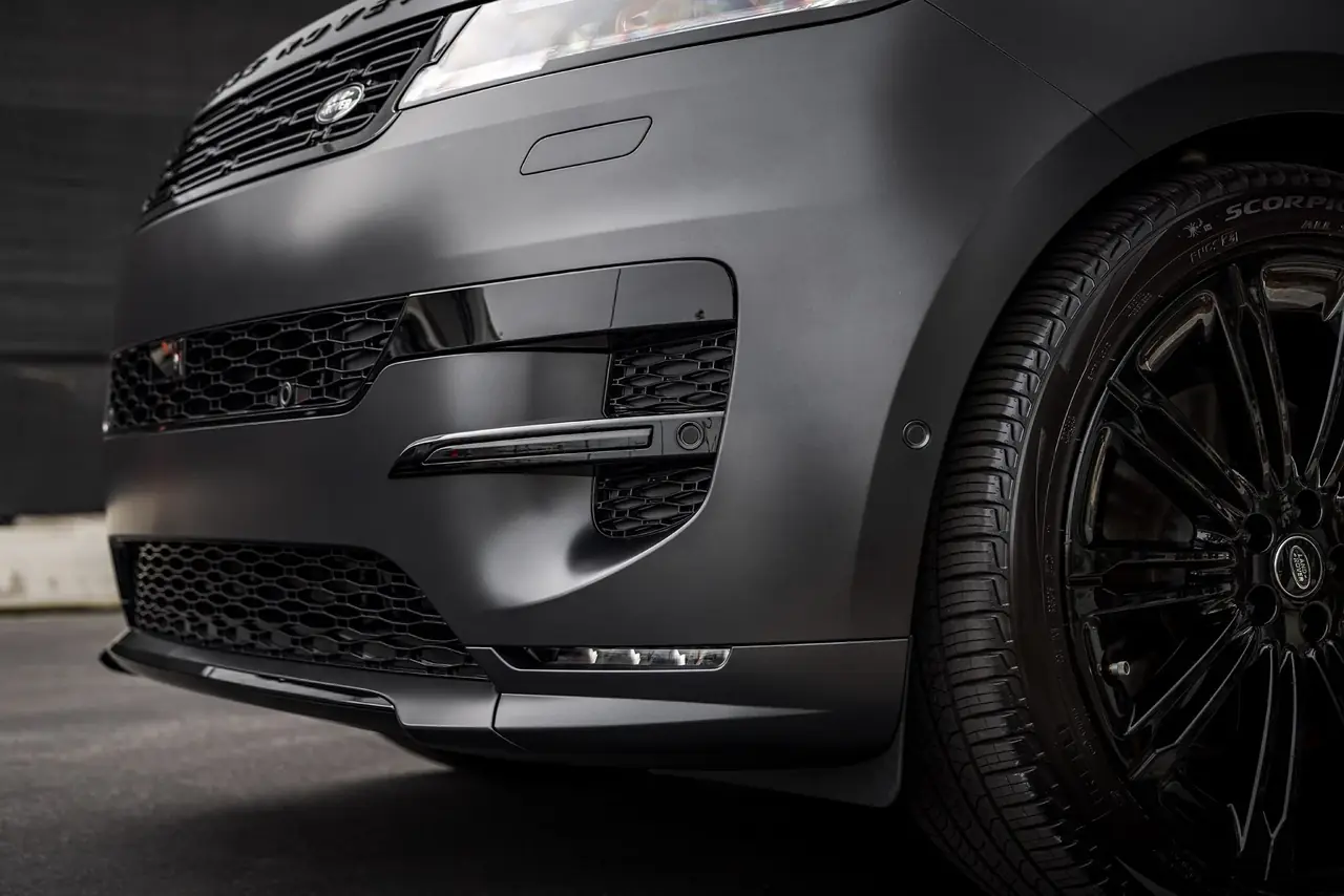 Range Rover in the ST6 Detailers showroom